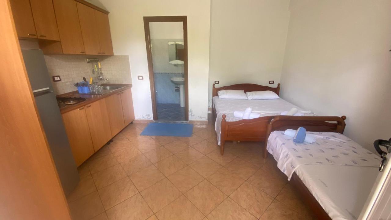 Besart Room Орикум Екстериор снимка